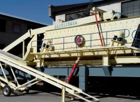 如何選擇礦山機械石頭破碎機，在鄭州購買碎石機認準價格誠信廠家